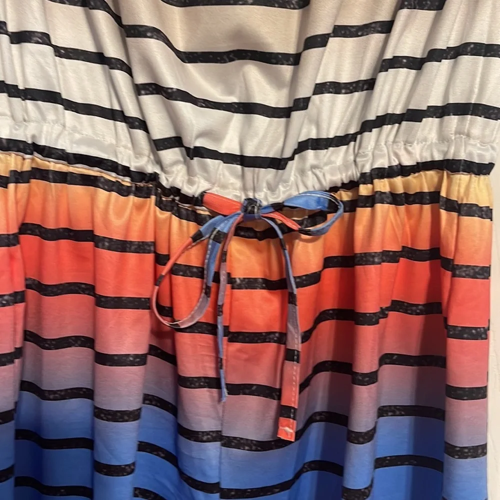 sleeveless striped romper size small NWOT - Picture 6 of 10